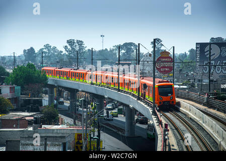 Messico, Città del Messico, Metro, la metropolitana, il secondo più grande sistema di metropolitana in America del Nord Foto Stock