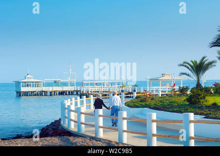 Il Perù, Paracas, Hilton Hotel Paracas, Molo, Oceano Pacifico, Regione di Ica Foto Stock