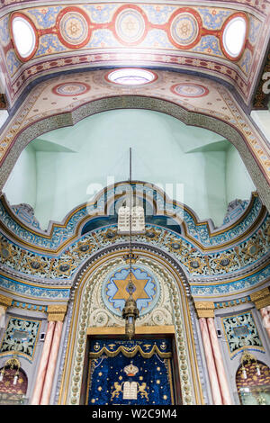 La Romania, Bucarest, orienti la Sinagoga, alloggiamento della storia ebraica museo, interno Foto Stock