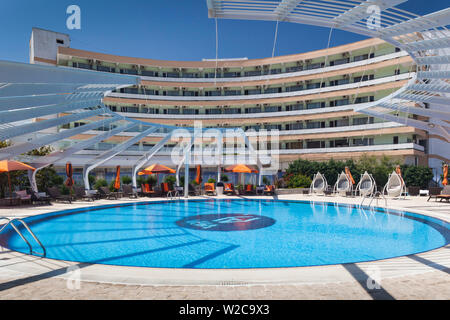 La Romania, il litorale del Mar Nero, Mamaia, Vega Hotel, piscina Foto Stock