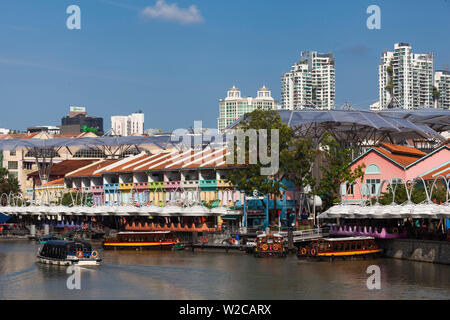 Singapore, Clarke Quay, il quartiere del divertimento, esterna Foto Stock