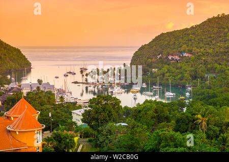 Caraibi, St Lucia Marigot, Marigot Bay Foto Stock