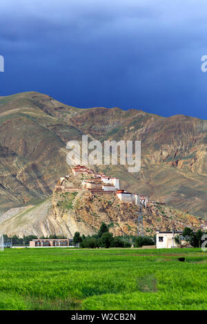 Gyantse Dzong, Gyantse County, Prefettura di Shigatse, nel Tibet, Cina Foto Stock