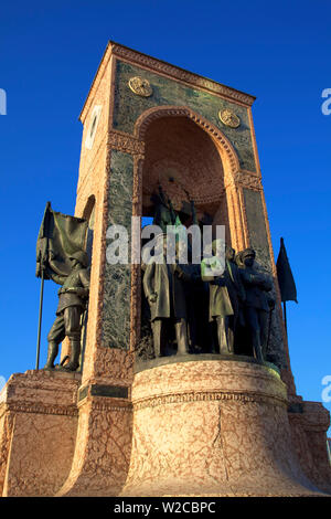 Repubblica monumento, Piazza Taksim, Istanbul, Turchia Foto Stock