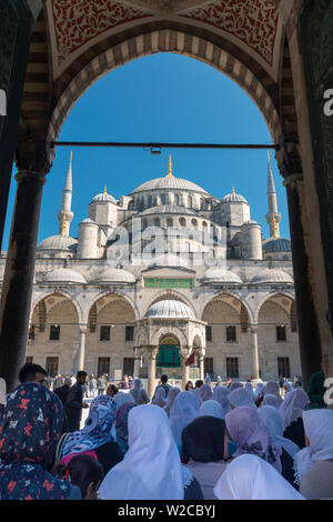 Turchia, Istanbul, Sultanahmet, la Moschea Blu (Sultan Ahmed moschea o Sultan Ahmet Camii) Foto Stock