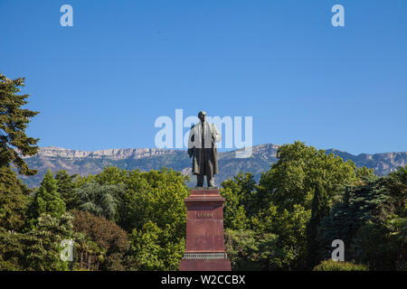 Ucraina, Crimea, Yalta, statua di Lenin sul terrapieno di Yalta Foto Stock