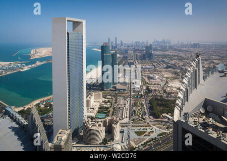 Emirati Arabi, Abu Dhabi skyline della città, vista aerea Foto Stock