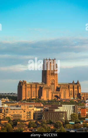 Regno Unito, Inghilterra, Merseyside, Liverpool, vista di Liverpool Cattedrale costruita su St James Mount Foto Stock