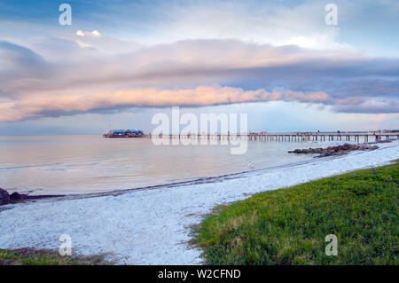 Florida, Anna Maria Island, Città Pier, Manatee County, Tampa Bay, Spiaggia, Tramonto Foto Stock