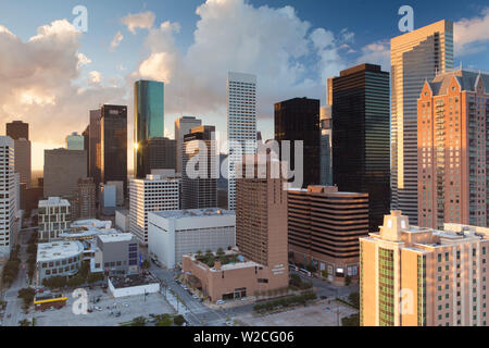 Downtown skyline della città, Houston, Texas, Stati Uniti d'America Foto Stock