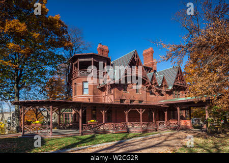 Stati Uniti d'America, Connecticut, Hartford, Mark Twain House, ex casa del celebrato scrittore americano Mark Twain, autunno Foto Stock