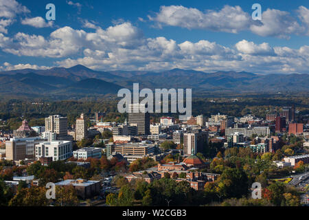 Stati Uniti d'America, North Carolina, Asheville, elevati dello skyline della città Foto Stock