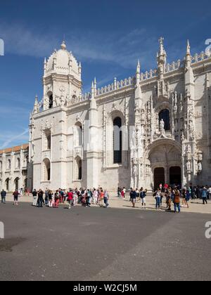 Portale sud, Mosteiro dos Jeronimos, Hieronymus Monastero, Sito Patrimonio Mondiale dell'UNESCO, Belem, Lisbona, Portogallo Foto Stock