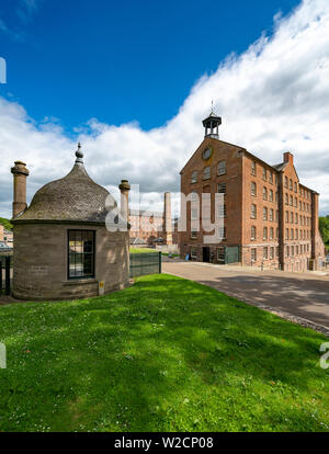 Vista del centro storico di conserve di Stanley Mills ex Cotton Mills nella factory di Stanley, Perthshire, Scotland, Regno Unito Foto Stock