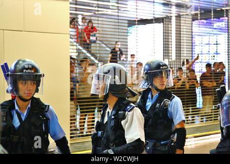 Hong Kong Cina - Luglio 07th, 2019. Polizia e manifestanti si scontrano a Hong Kong le proteste di estradizione. Credito: Gonzales foto/Alamy Live News Foto Stock