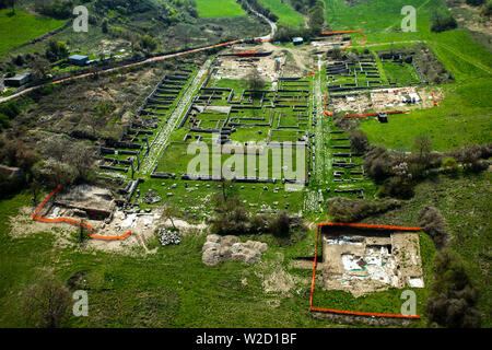 Vista aerea di Alba Fucens rovine romane di Alba Fucens,sito archeologico Foto Stock