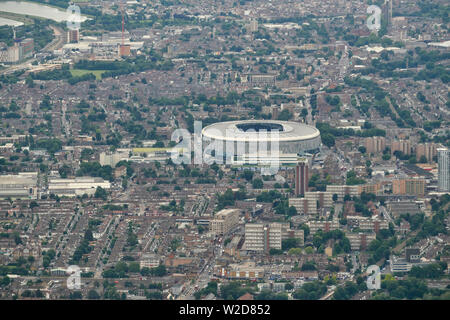 Una veduta aerea del nuovo Tottenham Hotspur Calcio Stadium, a nord di Londra, Regno Unito Foto Stock