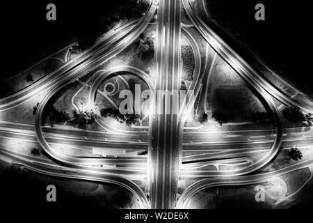 Vista aerea di svincoli autostradali. Strade a ponte segno nella struttura del concetto di architettura. Vista dall'alto. Città urbana, in bianco e nero Foto Stock