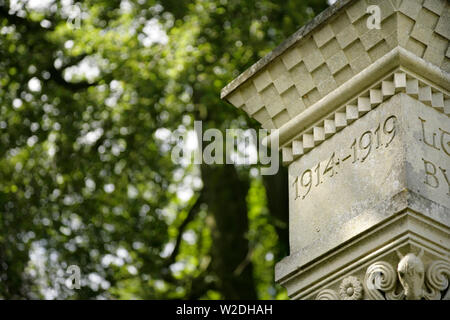 Dettaglio del grado 1 elencati Wagoners' Memorial, Sledmere, nello Yorkshire, Regno Unito. Foto Stock