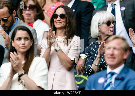 Londra, UK, 8 Luglio 2019: Pippa Middleton visite Wimbledon Tennis Championships 2019 a All England Lawn Tennis e Croquet Club di Londra. Credito: Frank Molter/Alamy Live news Foto Stock