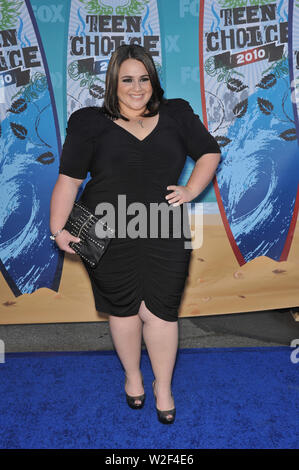 LOS ANGELES, CA. 09 agosto 2010: Nikki Blonsky al 2010 Teen Choice Awards al Amphitheatre di Gibson, Universal Studios Hollywood, CA. © 2010 Paul Smith / Featureflash Foto Stock