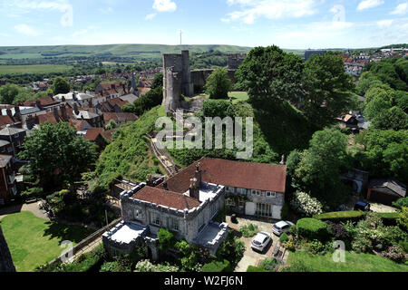 Vista aerea di Lewes, East Sussex, mostrando Lewes Castle Foto Stock