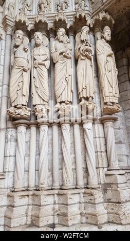 Chartres - Portale nord - baia centrale - parte destra. Foto Stock