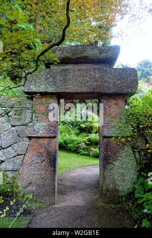 Cina gate - Biddulph Grange giardino - Staffordshire, Inghilterra - Foto Stock