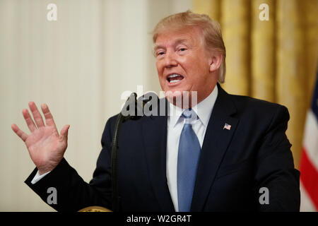 (190709) -- WASHINGTON, 9 luglio 2019 (Xinhua) -- STATI UNITI Presidente Donald Trump parla durante un evento presso la Casa Bianca di Washington, DC, Stati Uniti Luglio 8, 2019. Trump lunedì ha criticato l'ambasciatore britannico presso gli Stati Uniti, sostenendo che gli Stati Uniti "non sarà più trattare con lui,' un attacco prossimi giorni dopo il diplomat descritto Trump somministrazione come 'dysfunctional." "non so l'ambasciatore, ma lui non è piaciuto o ben pensato all'interno degli STATI UNITI Non possiamo trattare con lui", ha detto Trump in un tweet il lunedì pomeriggio, riferendosi a Kim Darroch, la cui Foto Stock