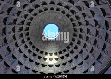 Pantheon dome per interni - Roma, Italia Foto Stock