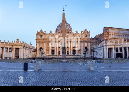 Piazza San Pietro nella Città del Vaticano - Roma, Italia Foto Stock