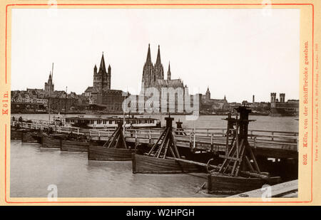 Europa, Deutschland, Renania settentrionale-Vestfalia, Köln, Testooriginale : ' Köln, von der Schiffbrücke gesehen ' , mit Blick auf den Kölner Dom , herausgegeben Foto Stock