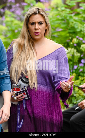 Londra, UK, 9 Luglio 2019: il francese ex campione di Wimbledon di Marion BARTOLI durante il giorno 8 presso il tennis di Wimbledon Championships 2019 a All England Lawn Tennis e Croquet Club di Londra. Credito: Frank Molter/Alamy Live news Foto Stock