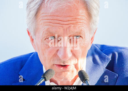 François Margot, Abbot-President della fratellanza dei viticoltori a Vevey. I preparativi per la prima Fete des Vignerons di questo millennio è ben sul suo cammino e lunedì attori e tecnici testati parti della mostra di fronte gli ospiti invitati e media. La Fête des Vignerons - viticoltore del festival - è stata celebrata nella città svizzera di Vevey dal 1797 e succede solo cinque volte al secolo o meno. L'ultima volta il festival stato celebrato nel 1999. La celebrazione di convertire la parte interna della città la piazza del mercato di un sedile 40.000 arena, con diversi spettacoli teatrali ogni vicina Foto Stock