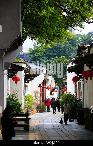 Fuzhou,provincia del Fujian,Cina-06 MAR 2019: il celebre storico e culturale Sanfang Qixiang (tre corsie e sette Vicoli) a Fuzhou Foto Stock