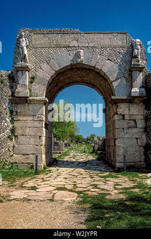 Italia Molise Sepino (provincia di Campobasso) Parco archeologico di Altilia; porta Boiano Foto Stock