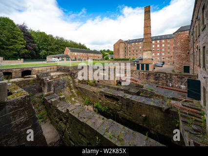 Vista del centro storico di conserve di Stanley Mills ex Cotton Mills nella factory di Stanley, Perthshire, Scotland, Regno Unito Foto Stock