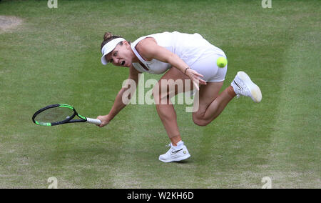 Londra, Regno Unito. 9 Luglio, 2019. Simona Halep (ROU) durante la sua partita contro Shuai Zhang (CHN) nella loro Ladies' Singoli Quarti di finale corrispondono. Credito: Andrea, Patrono/ZUMA filo/Alamy Live News Foto Stock