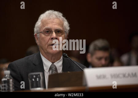 Washington, Distretto di Columbia, Stati Uniti d'America. 9 Luglio, 2019. Autore di Rocket Boys di Homer Hickam testimonia dinanzi alla sottocommissione per aviazione e spazio sul Campidoglio di Washington, DC, Stati Uniti il 9 luglio 2019. Credito: Stefani Reynolds/CNP/ZUMA filo/Alamy Live News Foto Stock