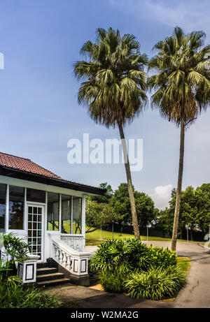 Singapore - Settembre 30, 2018: Beaulieu House, costruita nel 1910s, si trova a Sembawang Park a Singapore, si affaccia sullo Stretto di Johor. Foto Stock