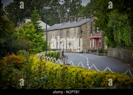 Waddington piccolo e pittoresco villaggio vicino a Clitheroe in Ribble Valley, Lancashire, Country Kitchen (rosso) Assembly Rooms, Clitheroe Rd, Foto Stock