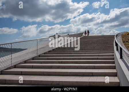Lisbona, Portogallo. 02 luglio 2019. Museo Maat nella zona di Belem a Lisbona. Museo di Arte Arquitechture e tecnologia. Foto Stock