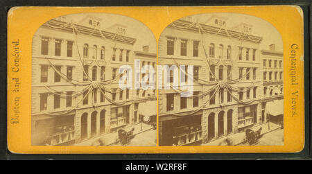 CF Hovey e Co, mostra l'esterno dell'edificio decorato con nastri, da Robert N Dennis raccolta di vista stereoscopica Foto Stock