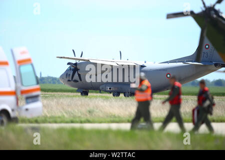 Boboc, Romania - 22 Maggio 2019: Alenia C-27J Spartan cargo militare piano dal Bulgarian Air Force atterra su una base aerea militare durante un drill. Foto Stock