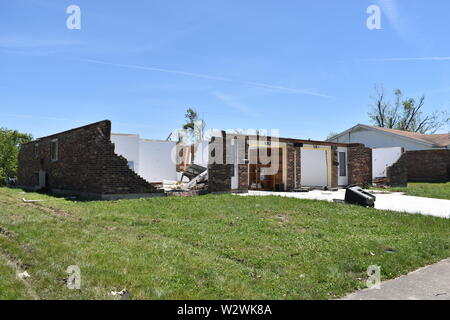 Tornado danno che si è verificato il 27 maggio 2019 negli Accordi di Dayton, Ohio vicinanze Foto Stock