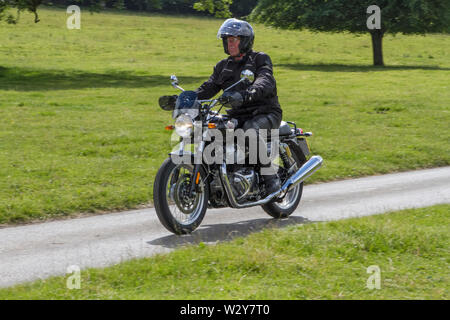 Classic Vintage restaurati i veicoli che appaiono alla Leighton Hall car festival a Carnforth, Lancaster, Regno Unito Foto Stock