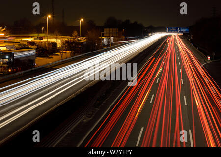 Autostrada A2, marzo, Bottrop, la zona della Ruhr, Nord Reno-Westfalia, Germania Foto Stock