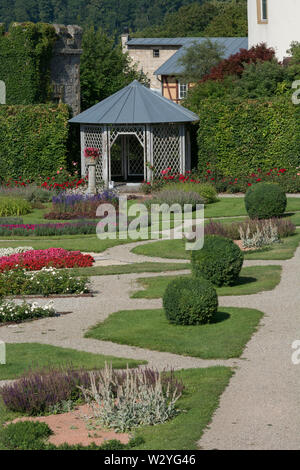 Giardino di un palazzo, castello Langenburg, langenburg, valle Jagst, schwaebisch hall, hohenlohe REGIONE DEL BADEN-WUERTTEMBERG, Heilbronn-Franconia, Germania Foto Stock