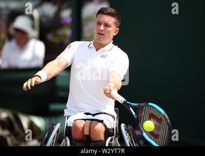 Gordon Reid in uomini della sedia a rotelle singoli quarti di finale il giorno dieci dei campionati di Wimbledon al All England Lawn Tennis e Croquet Club di Londra. Foto Stock