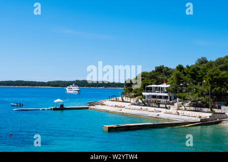 Il beach club, la citta di Hvar, isola di Hvar, Dalmazia, Croazia Foto Stock